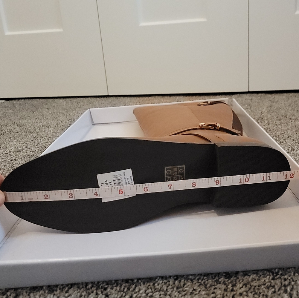 New In Box Riding-style Boots - Picture 8 of 8